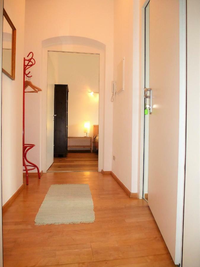 Lovely, With Balcony Appartement *